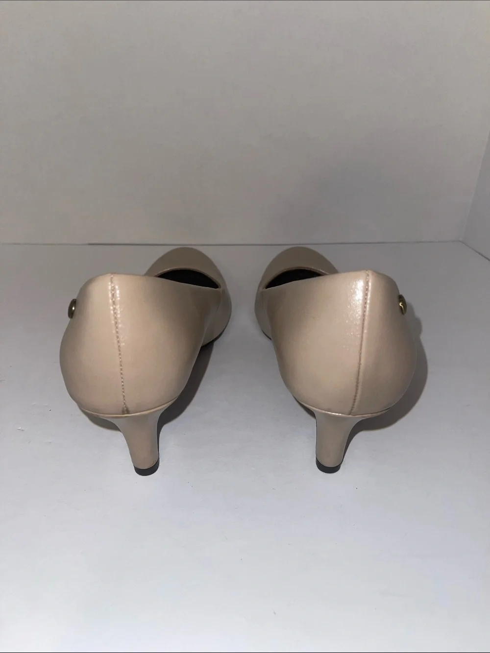 Life Stride Soft System Classic Women's Nude Pumps - Elegant Everyday Heel